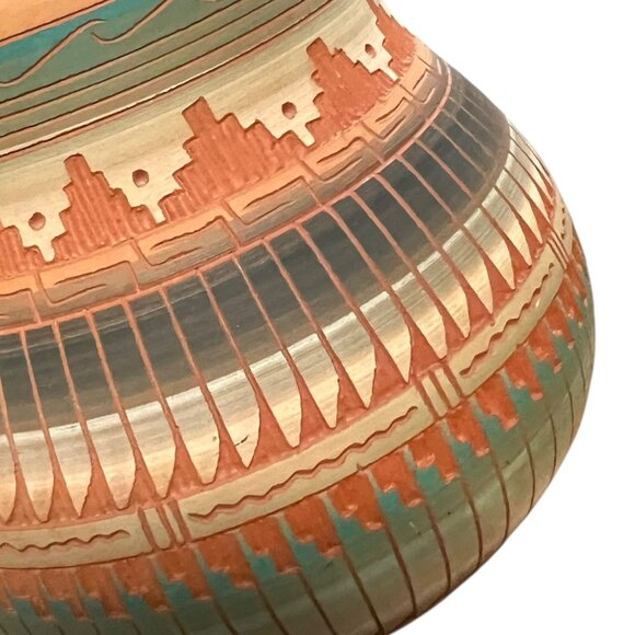 1995 Ira Morgan Sgraffito Navajo / Diné Etched American Indian Pottery Vase - Picture 5 of 7